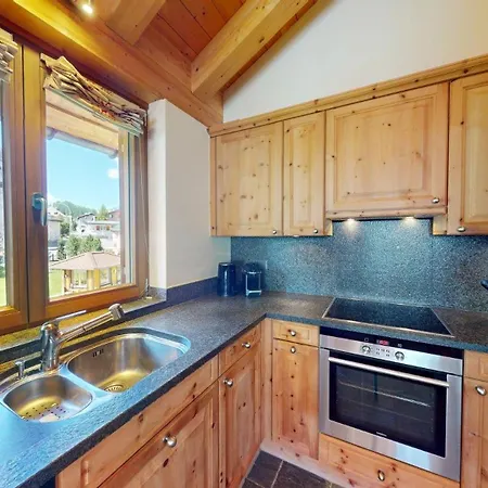 Chesa Iva Apartment *